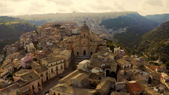 Via Italia - Tous les chemins partent de Rome